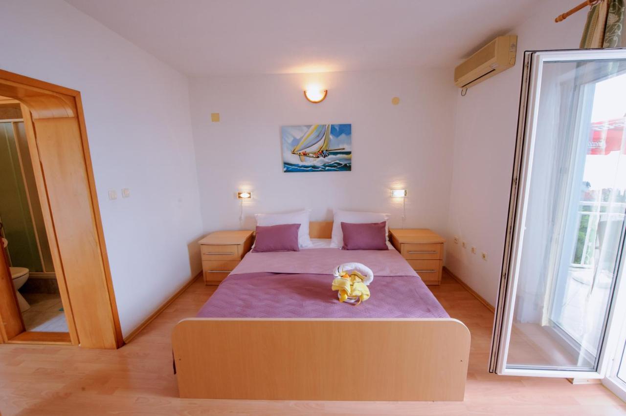 Pension Maric Rooms Brist Eksteriør billede