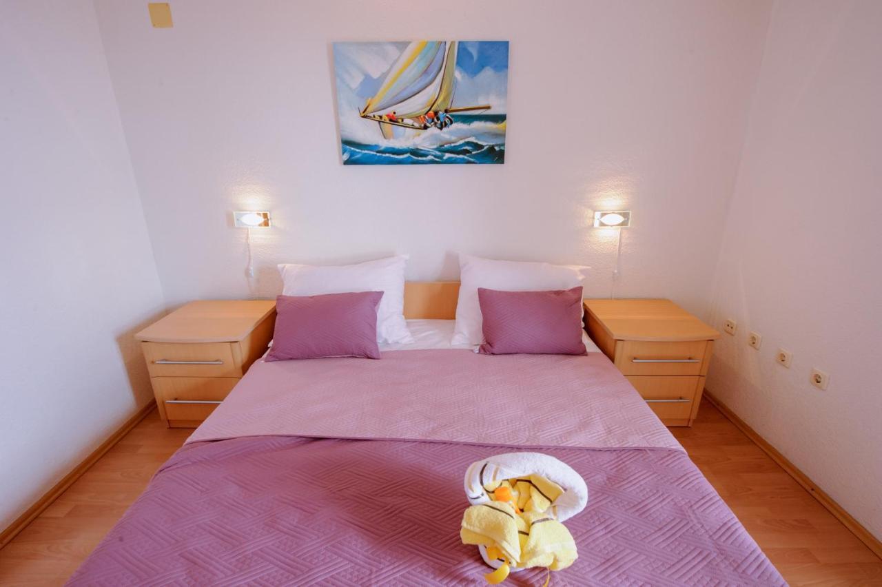 Pension Maric Rooms Brist Eksteriør billede